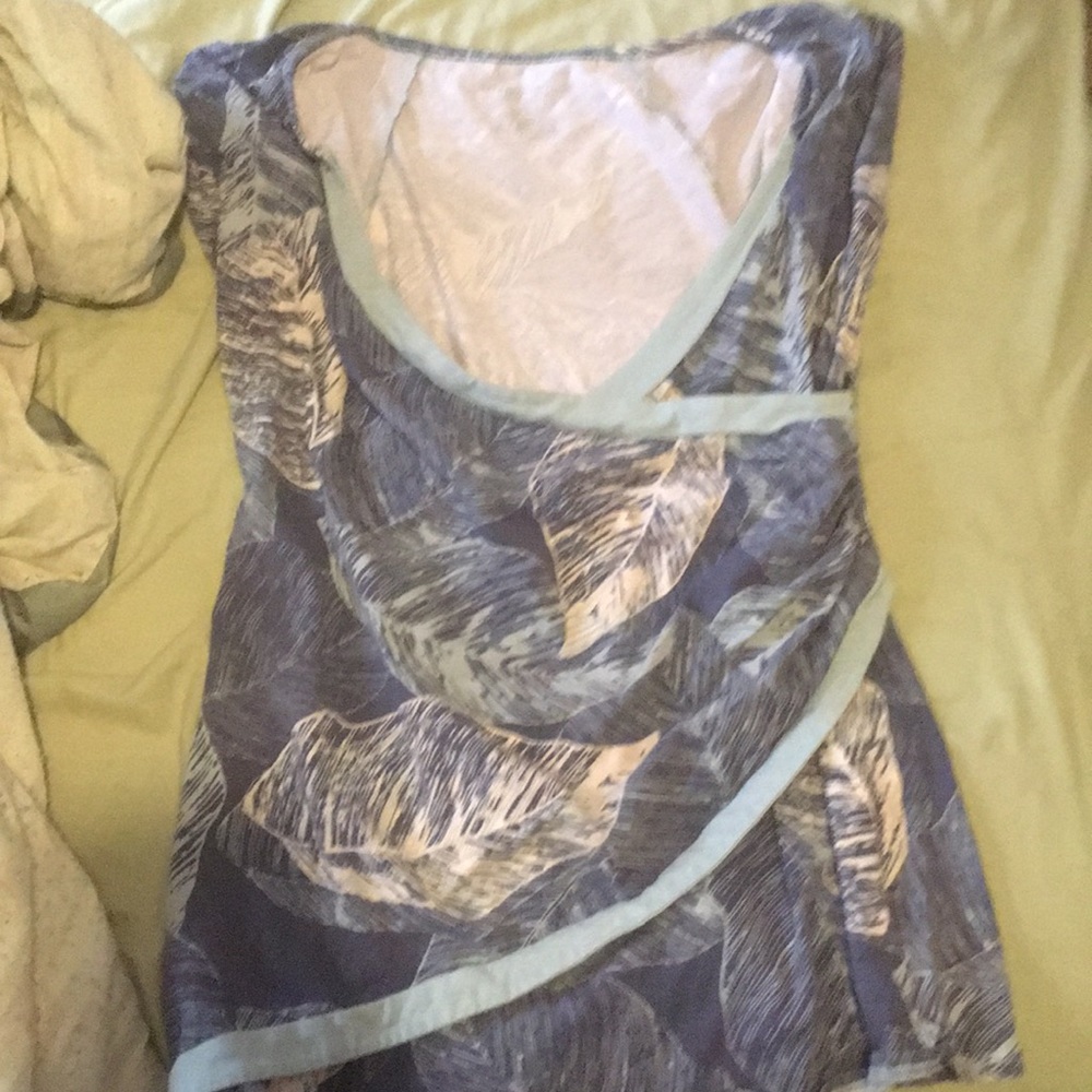 Liz Lange maternity top